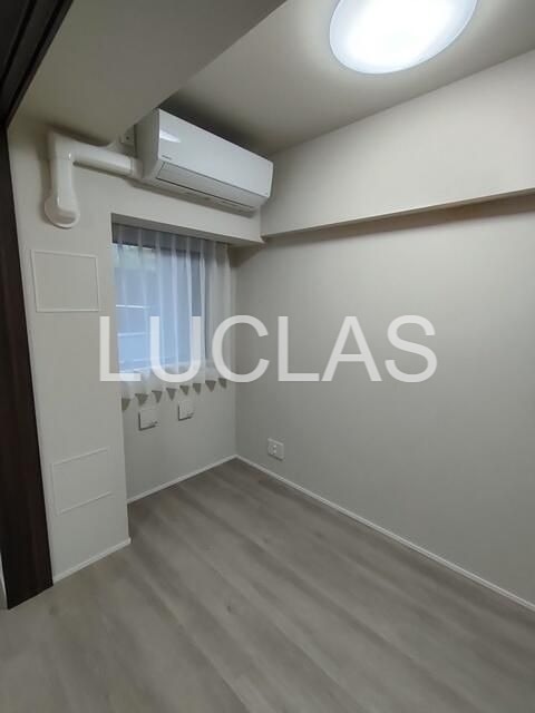 その他部屋・スペース　落ち着いた色味の床材がくつろぎ空間を演出♪