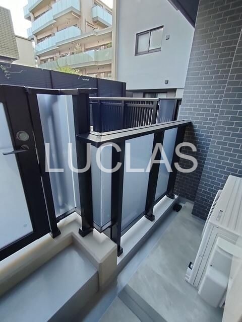 バルコニー　バルコニー付で洗濯物も安心♪