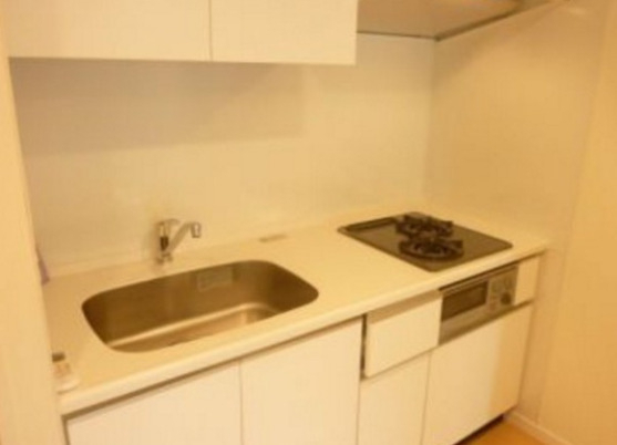 キッチン　別部屋参考写真になります