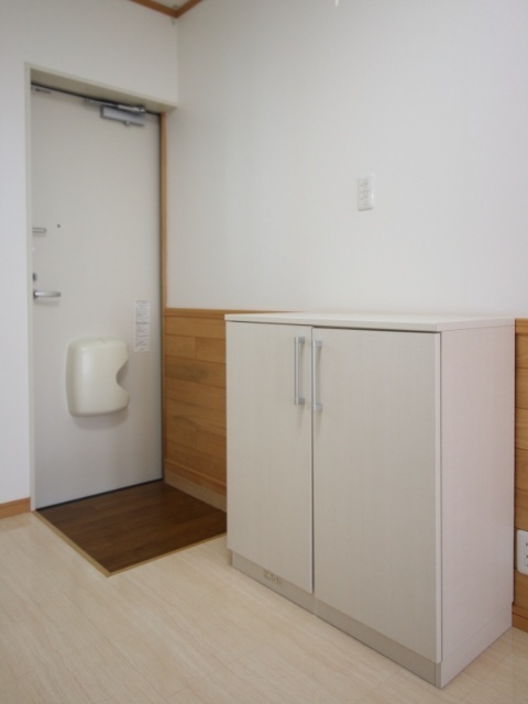 玄関　シューズボックスがあります