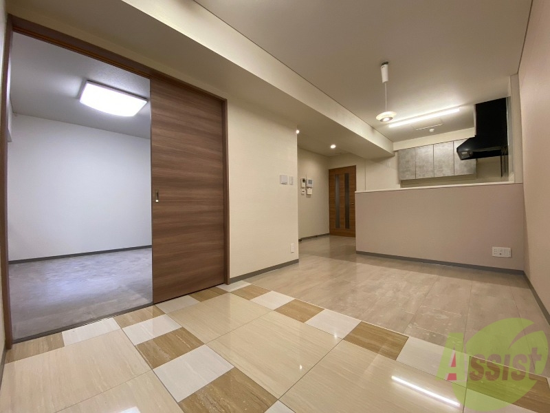 居室・リビング　広くてキレイなＬＤＫが広がっていて、充実した生活が送れそう。