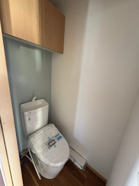 トイレ　１０１号室の室内写真