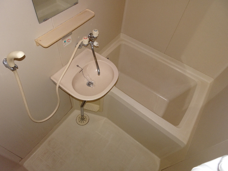 バス・シャワールーム　バス