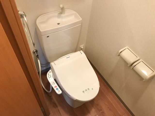 トイレ　シャワー付トイレ