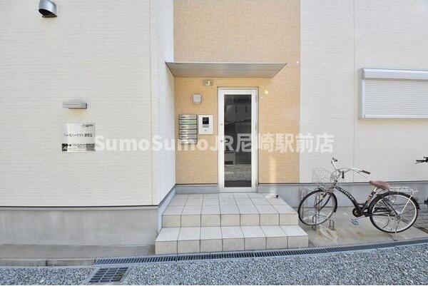 エントランス　清潔なエントランスです