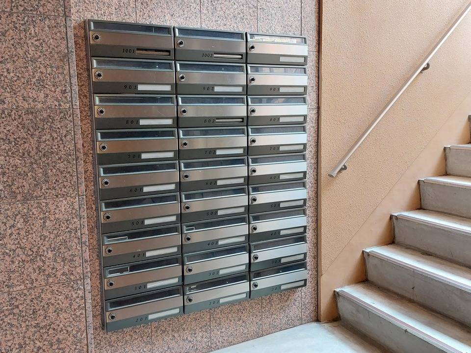 エントランス　メールBOX