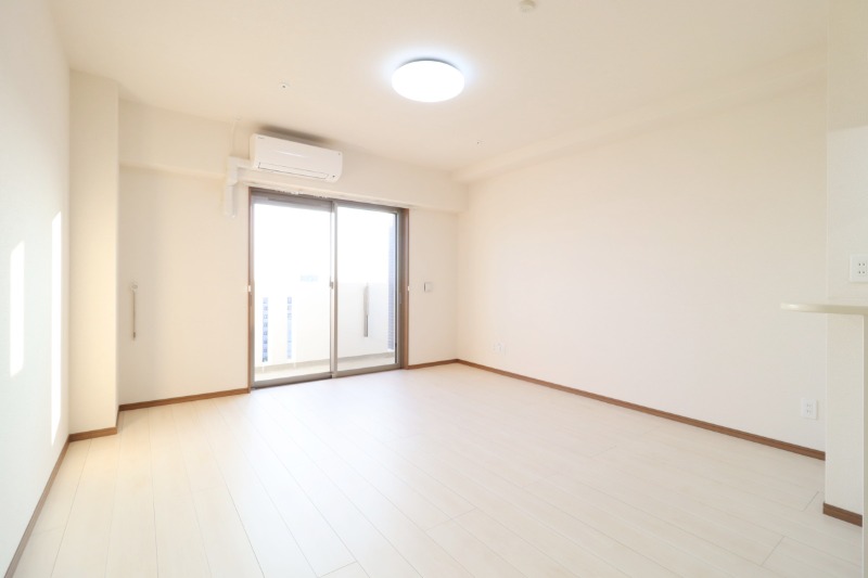 居室・リビング　図面と現状に相違がある場合には現状を優先