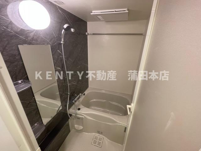 バス・シャワールーム　日々の疲れを癒すお風呂付です