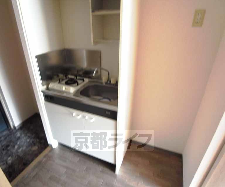 キッチン　国際会館４分！使いやすい間取りがいいですね