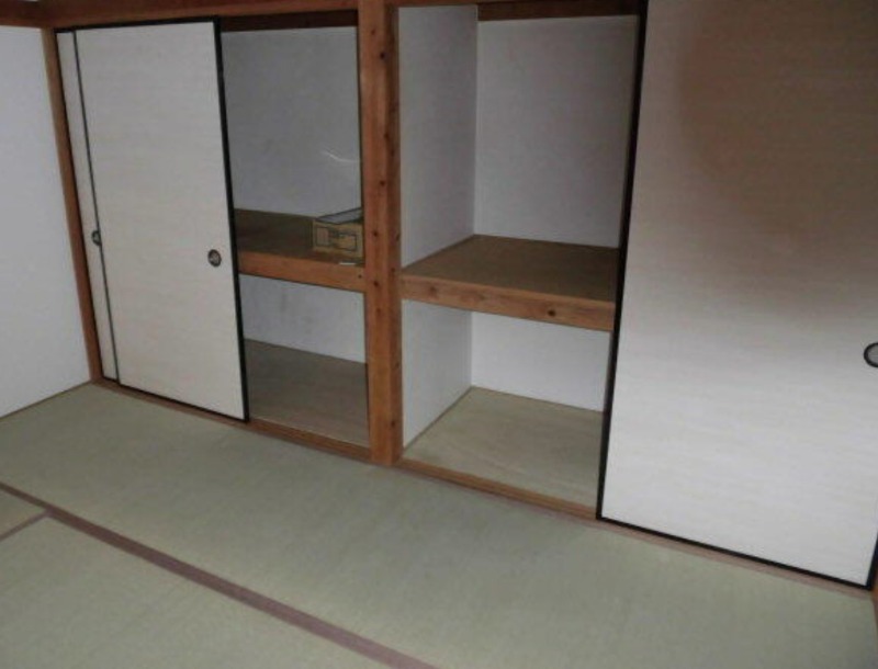 収納　※他の号室写真になります。