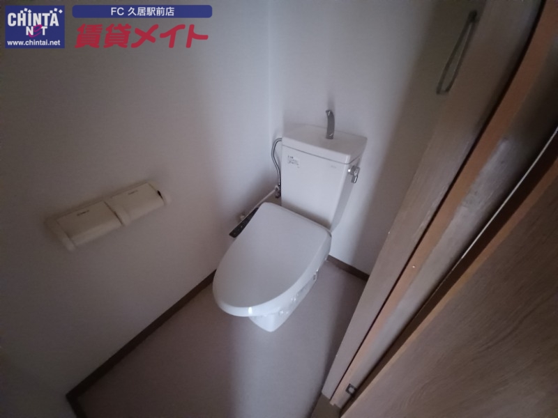 トイレ　別部屋同型タイプ写真