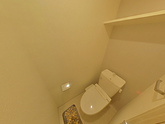 トイレ　別号室の写真です