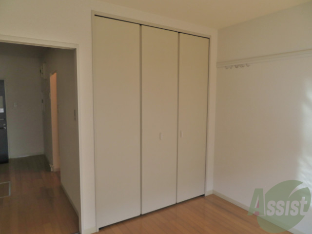 収納　収納箇所はクローゼットです。荷物などはこちらにどうぞ。