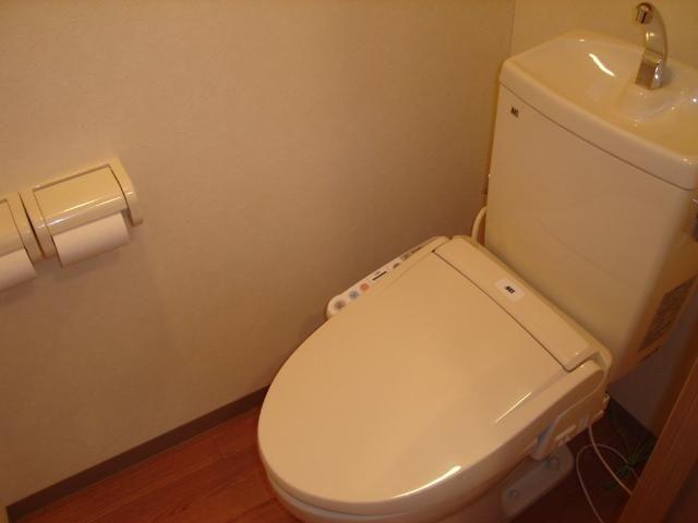 トイレ　シャワー付トイレ