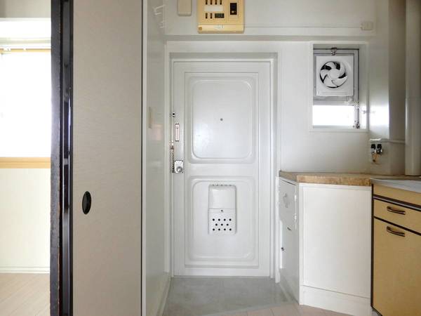 玄関　ビレッジハウスの同一物件・同一タイプの間取りの写真です