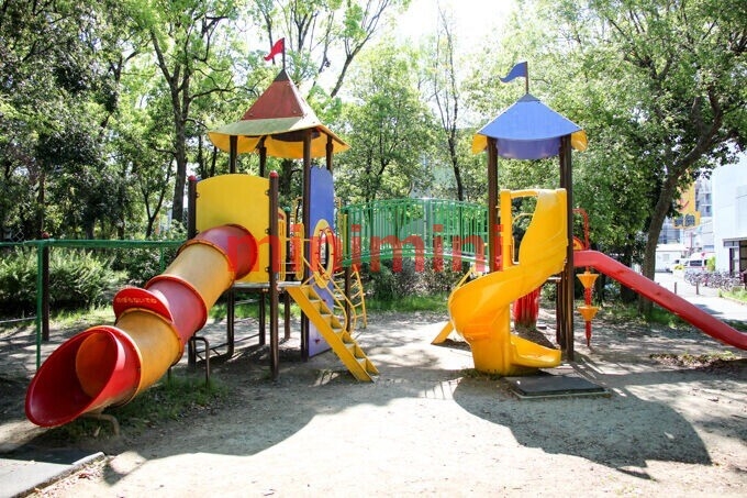 公園　芥川公園（公園）まで136m