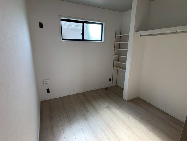 玄関　※シリーズ物件の参考写真です