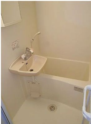 バス・シャワールーム　同間取り別号室