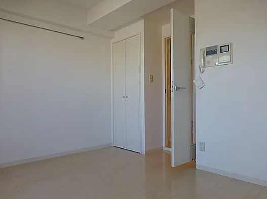 居室・リビング　同間取り別号室