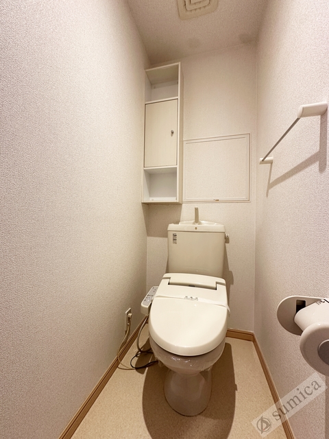 トイレ　温水洗浄便座付き♪♪