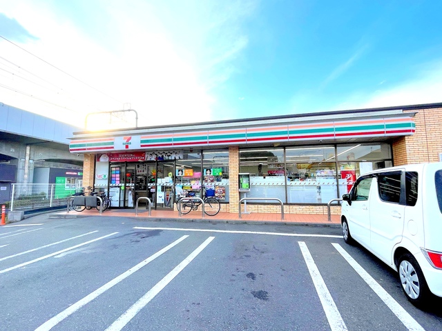 コンビニ　セブンイレブン武蔵野境5丁目店（コンビニ）まで422m