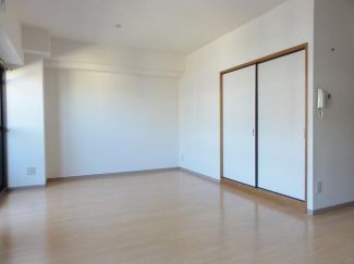 居室・リビング　類似タイプ参考写真掲載。