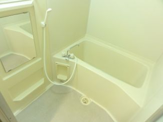 バス・シャワールーム　類似タイプ参考写真掲載。