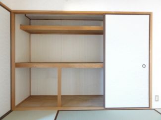 収納　類似タイプ参考写真掲載。
