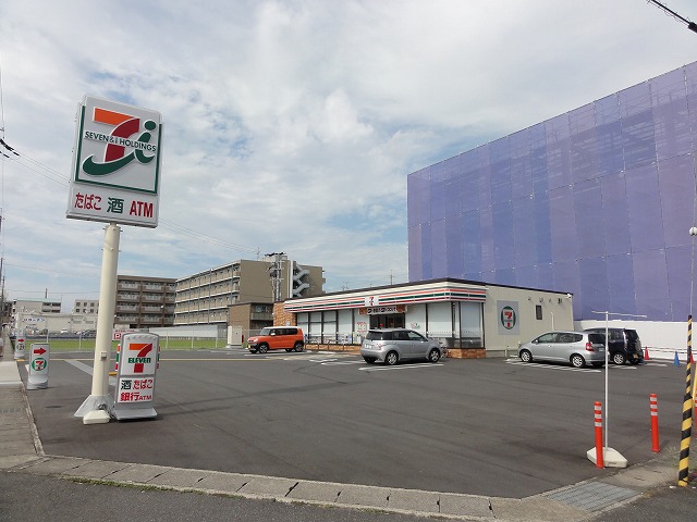 コンビニ　セブンイレブン　伏見竹田中島店（コンビニ）まで424m