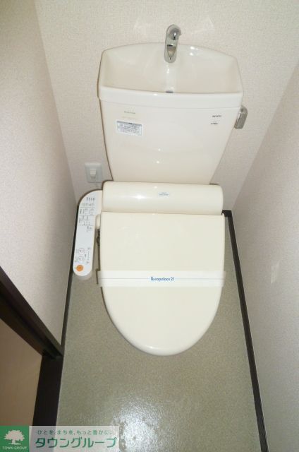 トイレ　温水洗浄便座付トイレ