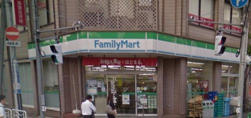 コンビニ　ファミリーマート白河二丁目店（コンビニ）まで594m