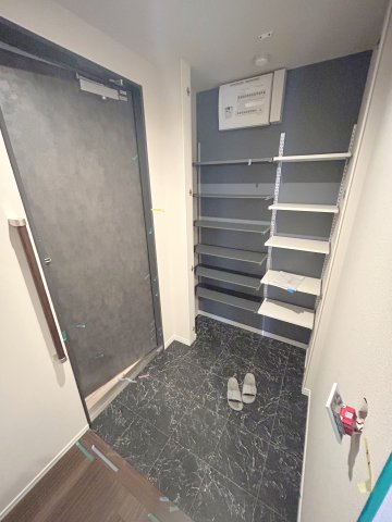 玄関　シューズクローゼット