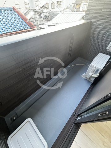 バルコニー　ナガモリ鶴橋ビル　バルコニー