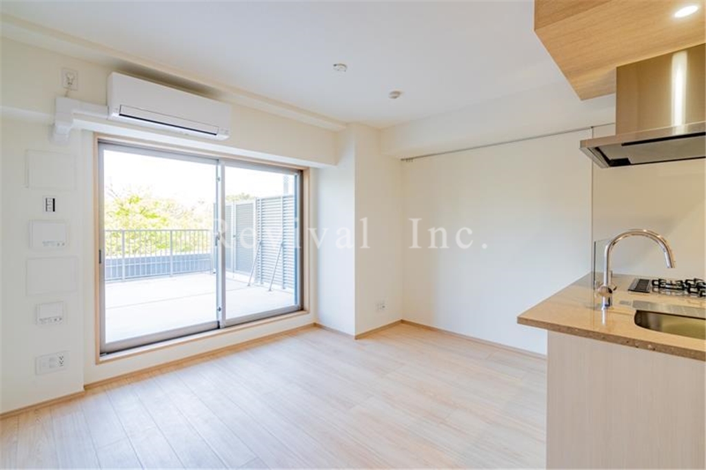 居室・リビング　ゆったりとしたリビングでございます