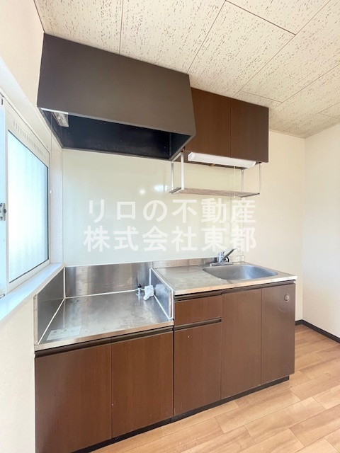 キッチン　自炊派には便利なガスコンロ設置可能キッチンです♪