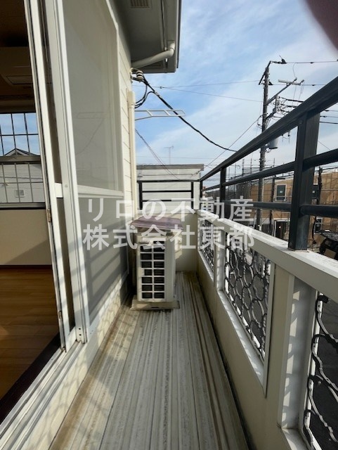 バルコニー　バルコニー付！お天気のいい日は洗濯物も気持ちよく干せますね！