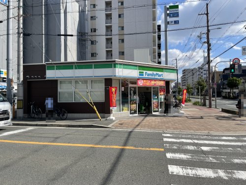 コンビニ　ファミリーマート 都島内代町店（コンビニ）まで121m