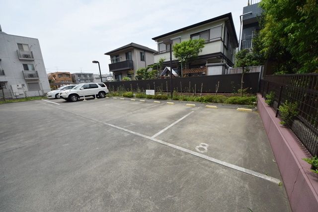 駐車場　★★駐車場★★