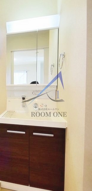 洗面設備　洗面台です。