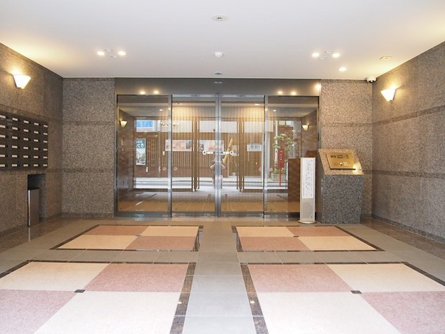 エントランス　エントランス