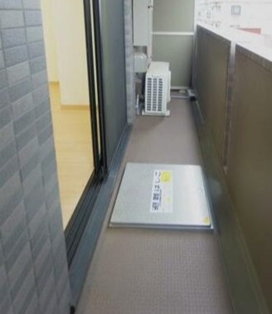 バルコニー　バルコニーあります