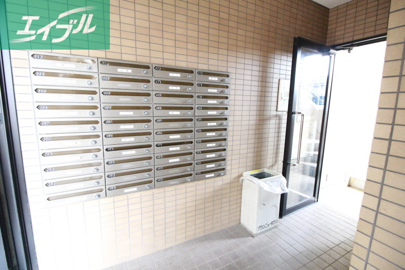 エントランス　集合ポスト