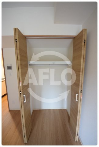 収納　ＪＰレジデンス大阪城東III　クローゼット