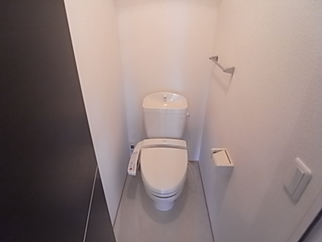 トイレ　シンプルで使いやすいトイレです