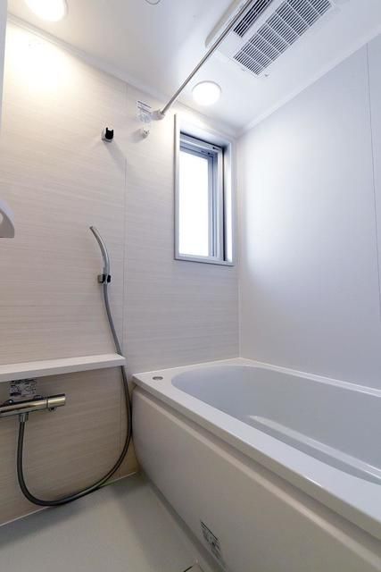 バス・シャワールーム　日々の疲れを癒すお風呂付です