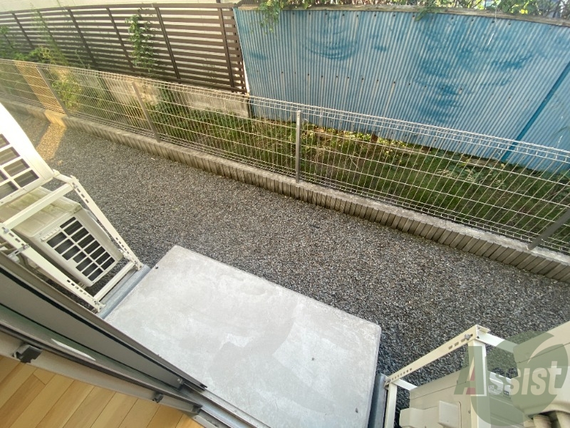 バルコニー　バルコニーがあるので洗濯物は外に干せそうですね～