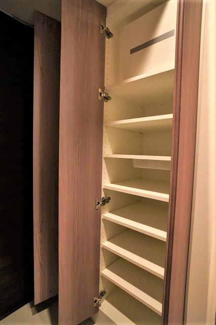 収納　シューズボックス