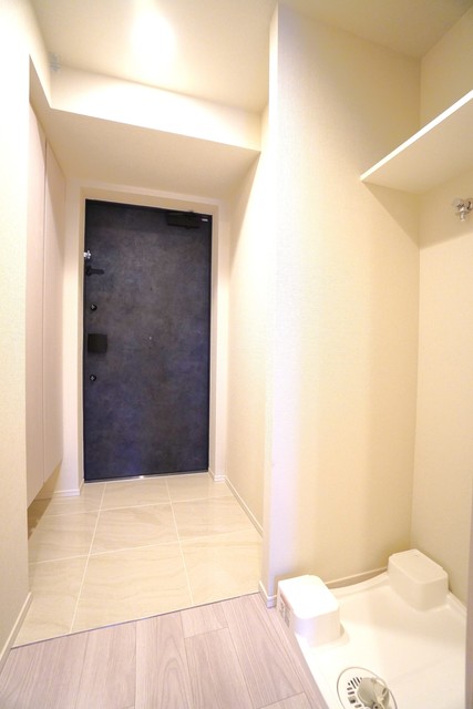 玄関　※写真は同タイプ住戸です。