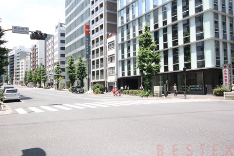 コンビニ　ファミリーマート清水坂下店（コンビニ）まで68m