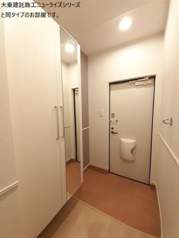 玄関　収納もある玄関です